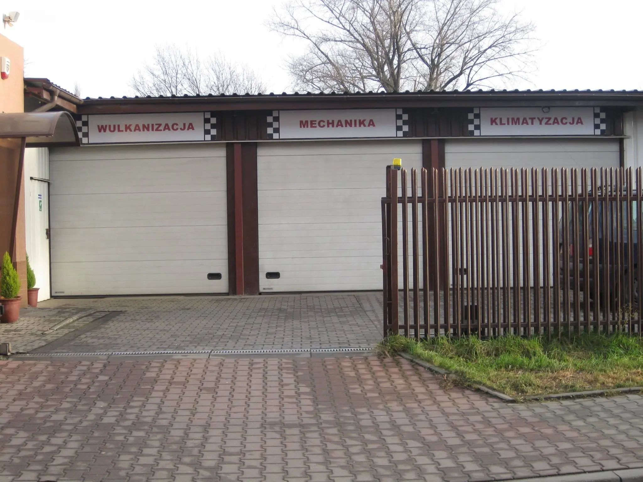 bramy serwisowe warsztat samochodowy Kraków wulkanizacja mechanika klimatyzacja