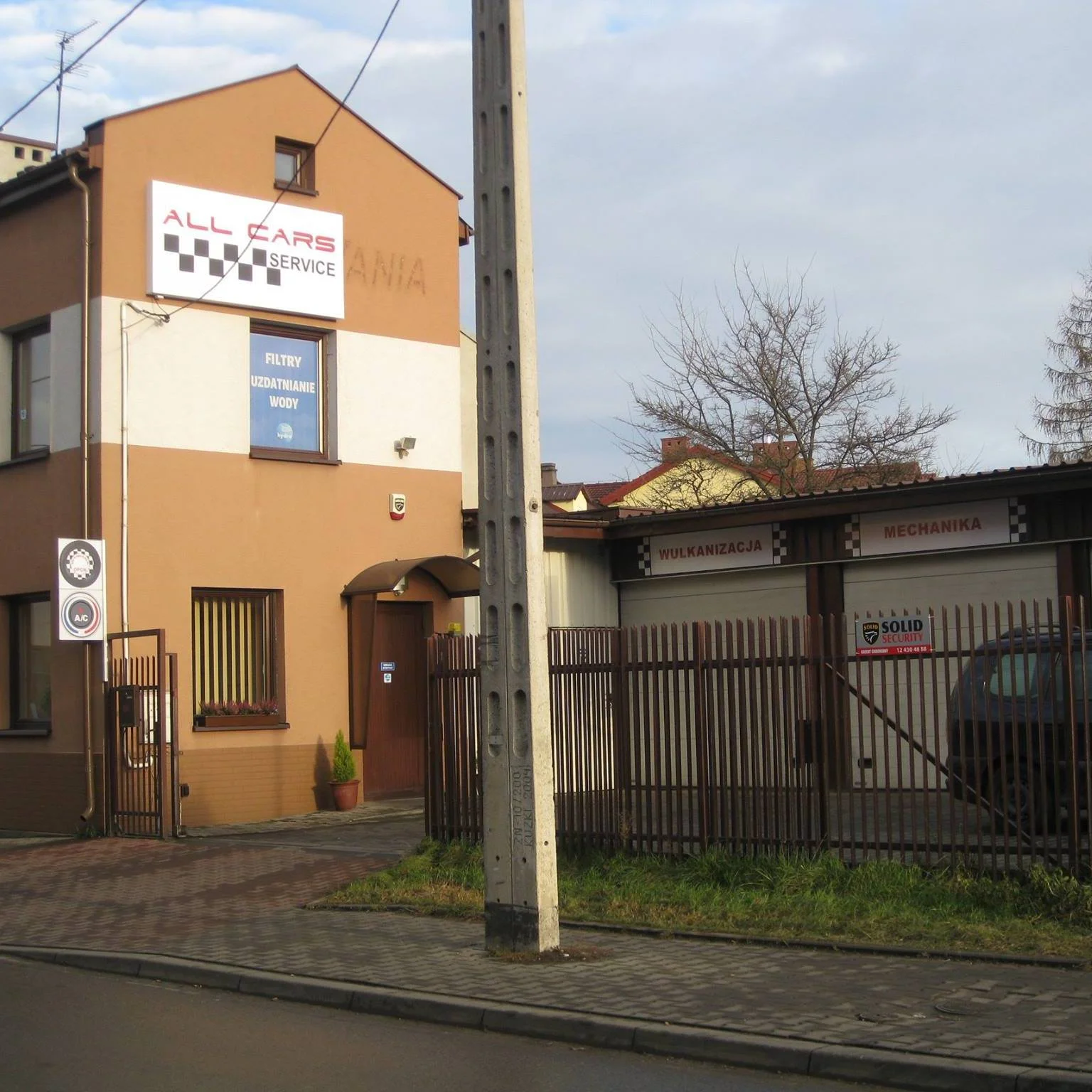 budynek warsztatu samochodowego All Cars Service Kraków ul Drewniana 8